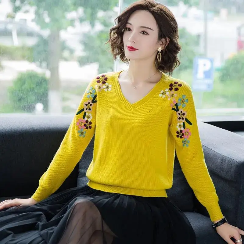 V-neck Embroidery knitted Pullovers Women Fashion Autumn Elastic Sweaters Large Size Casual Knitwear Tops Femme Bottoming Shirt