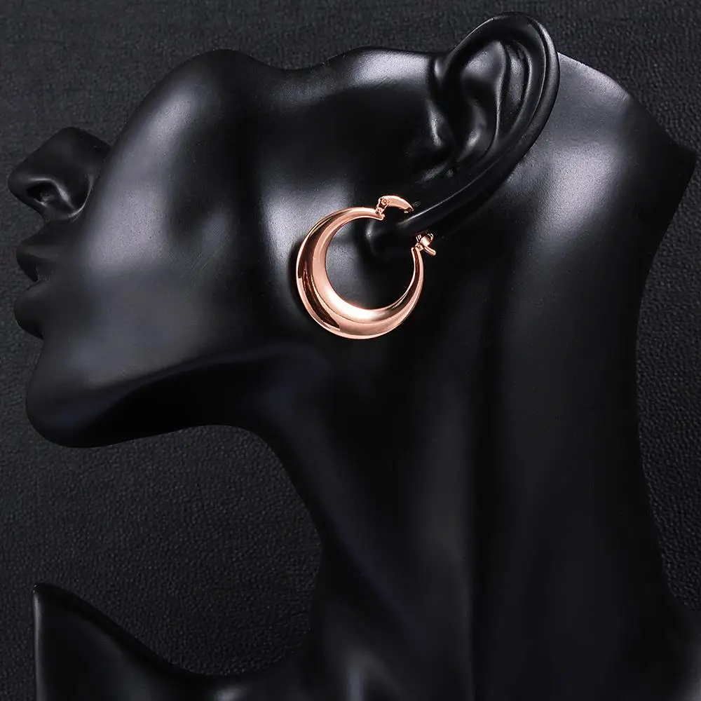 Anting-anting hoop bulat perak Sterling 3cm 925 untuk mode wanita kreativitas cantik hadiah sabit perhiasan liar Populer