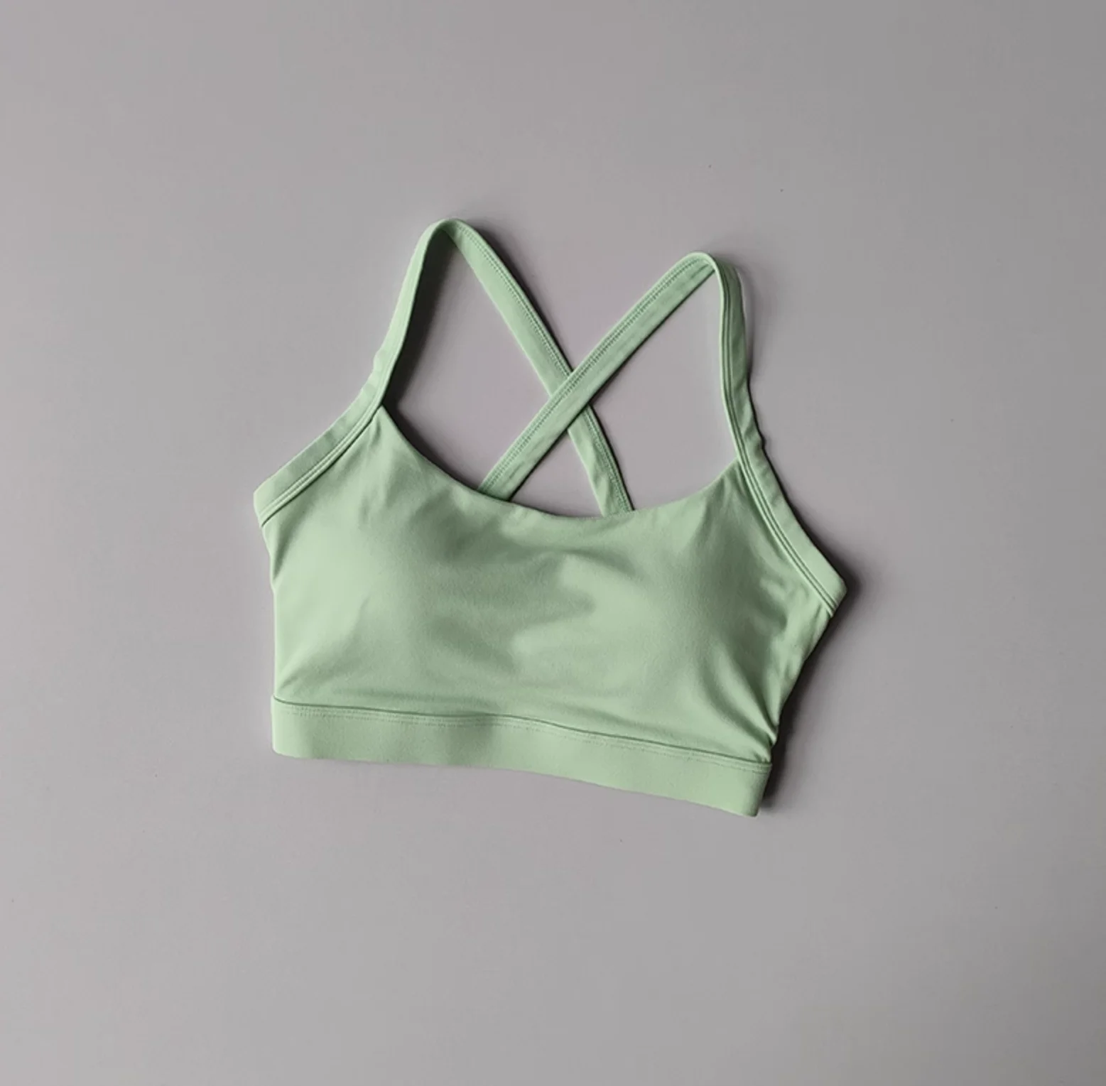 Stoßfester, hochintensiver Fitness-BH mit integrierten Cups, geeignet für Laufen, Yoga, mit atmungsaktivem Rückendesign für Damen. – Detail 12