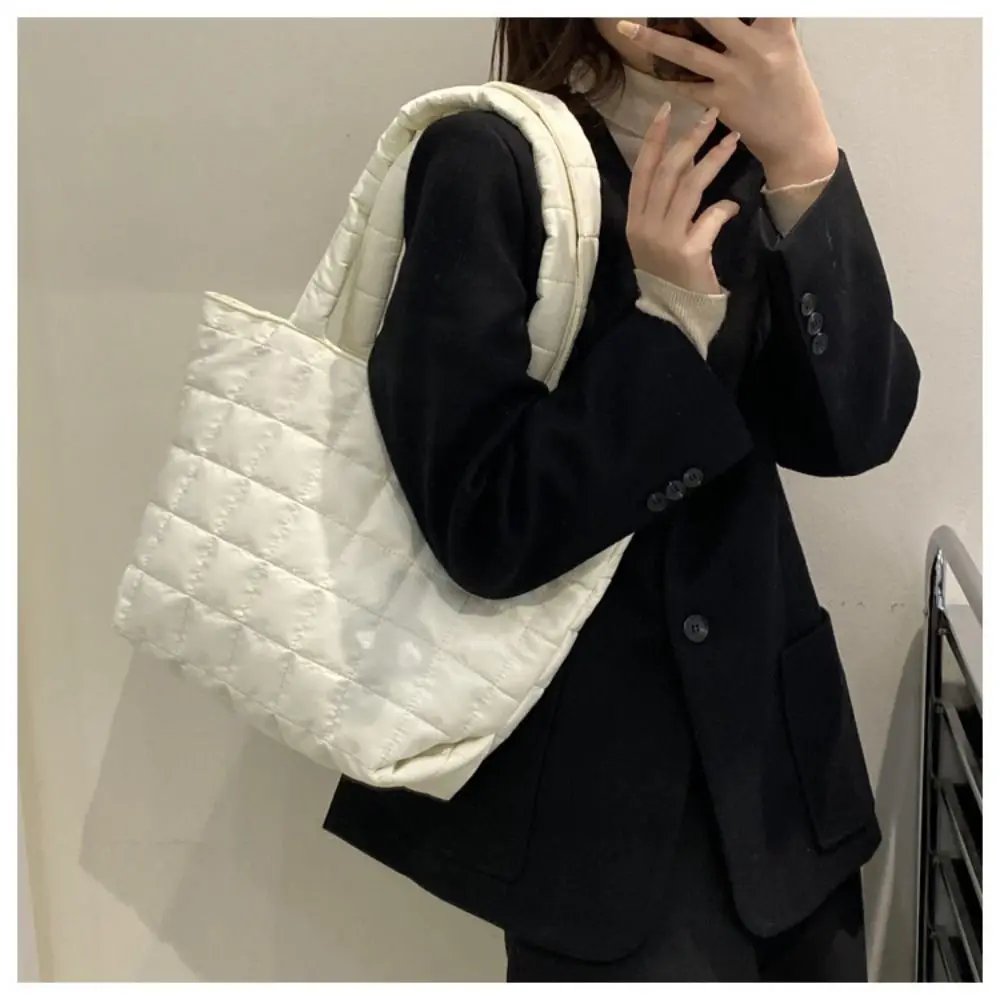 

Korean Style Quilted Shoulder Bag Solid Color Checkered Cotton-padded Tote Bag Large Capacity Lightweight Quilted Handbag