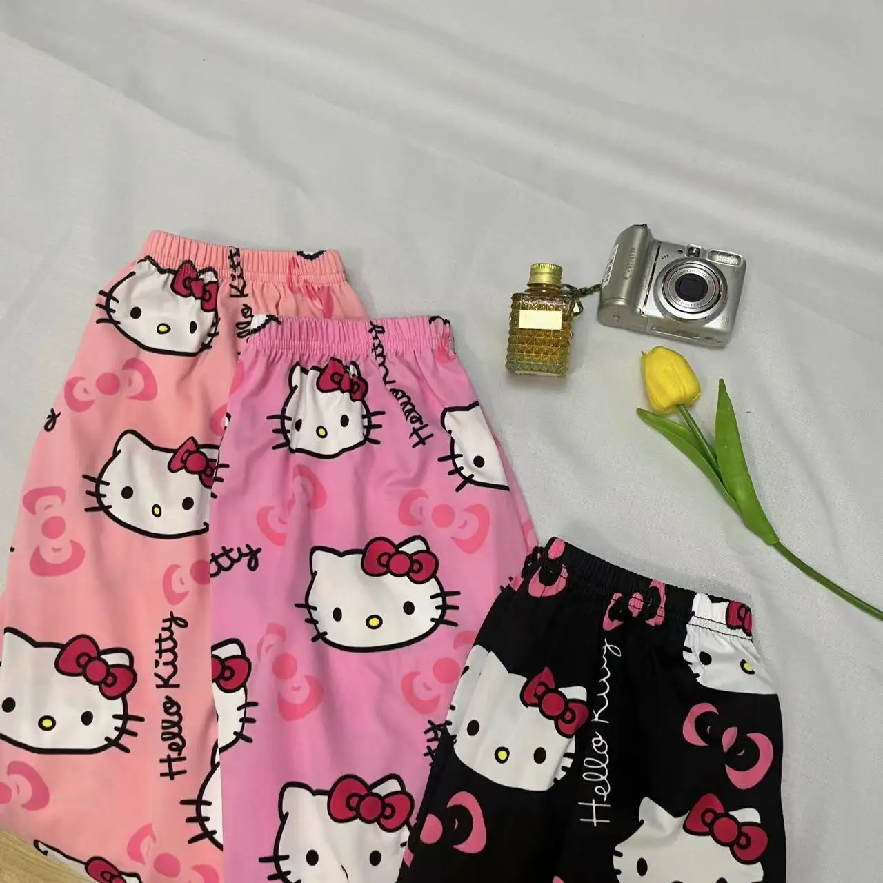 Calça de pijama feminino solta de algodão Hello Kitty calça de pijama feminina calça de desenho animado, lounge wear para meninas, homens e mulheres, verão