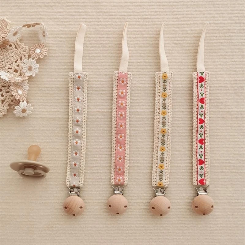 

Stylish Lace Pacifier Holder Reliable & Safe Wooden Pacifier Clip Elegant Wooden Pacifier Clip Keep Baby Pacifier Clean