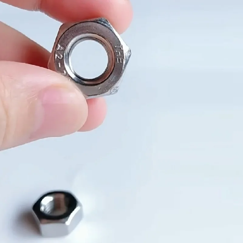 Right Hand / Left H…