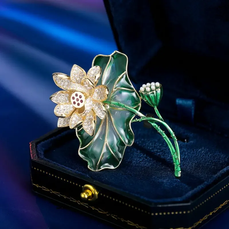 国民トレンドのレトロなスタイルの服、漢服のアクセサリー、シルクスカーフ、高級蓮の葉と蓮の花2025新しい