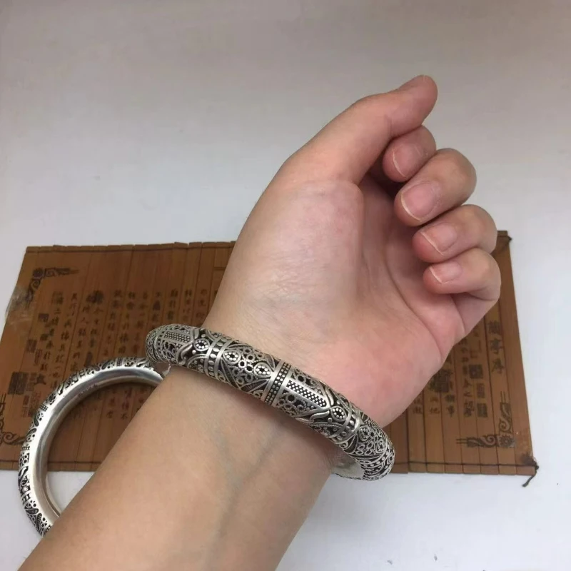 

Mai Chuang/ Vintage Old Tibetan Silver Hollow Carved Bamboo Bangles Exquisite Bracelets Jewelry Accessories Men and Women Gift