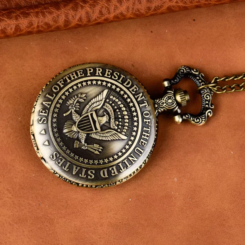 Eagle pattern quartz pocket watch Bronze pocket watch Men's and Women's chain Watch Large bronze alloy pocket watch