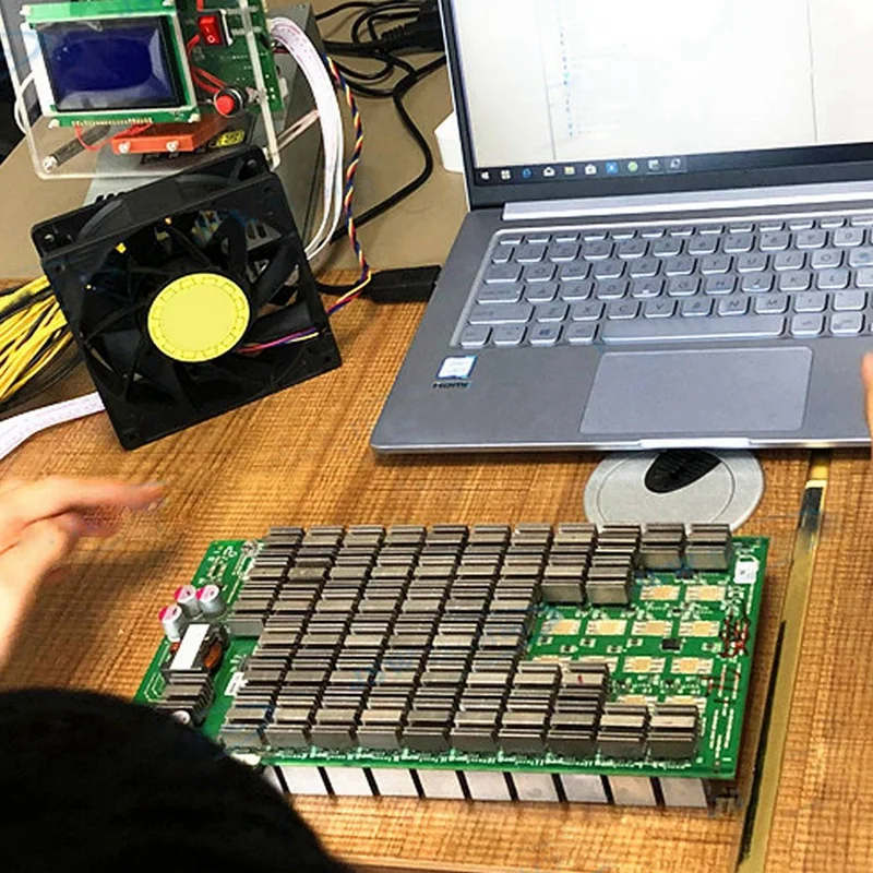 As melhores ofertas d8bgx MT61K256M32JE-21:1 chip de partícula de memória da placa gráfica