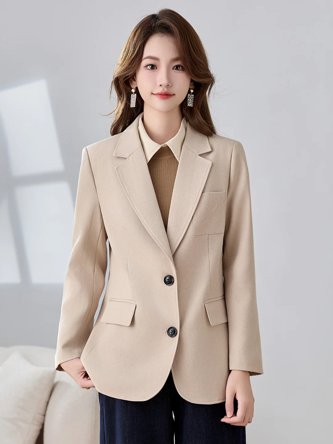Fashionable Long Sleeve Suit Jacket Women's Casual Commute Style Polyester Fiber Full Lined Inner Pocket Single Button Closure