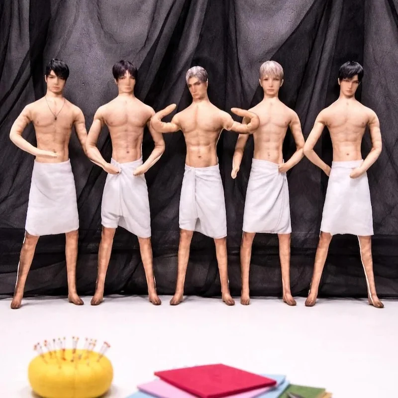 Customized bendable prop doll stuffed plush doll room decoration, can pose as a souvenir, suitable for birthdays, anniversaries,