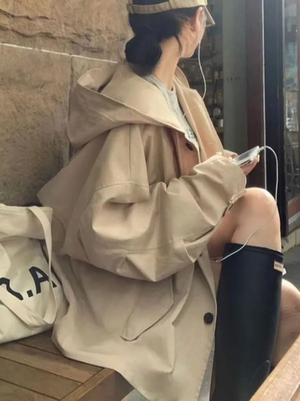 Compact Women's Casual Hooded Oversized Shoulder-Length Coat Early Autumn New Style Versatile High-End Feelings Long Sleeve