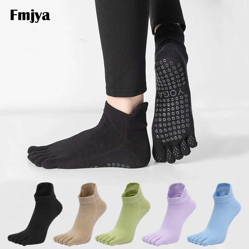 Thickened Yoga Socks Combed Cotton Towel Bottom Silicone Non-Slip Pilates Pure Barre Dance Sports Sock Slippers With Grips