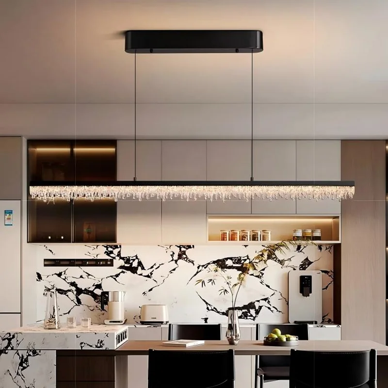 Modern Bedroom Deco…