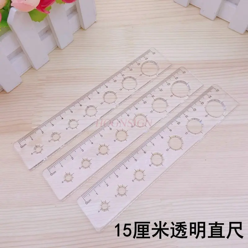 

1pcs Round hole ruler for elementary school students, transparent ruler with wavy lines, grid ruler, multifunctional long ruler