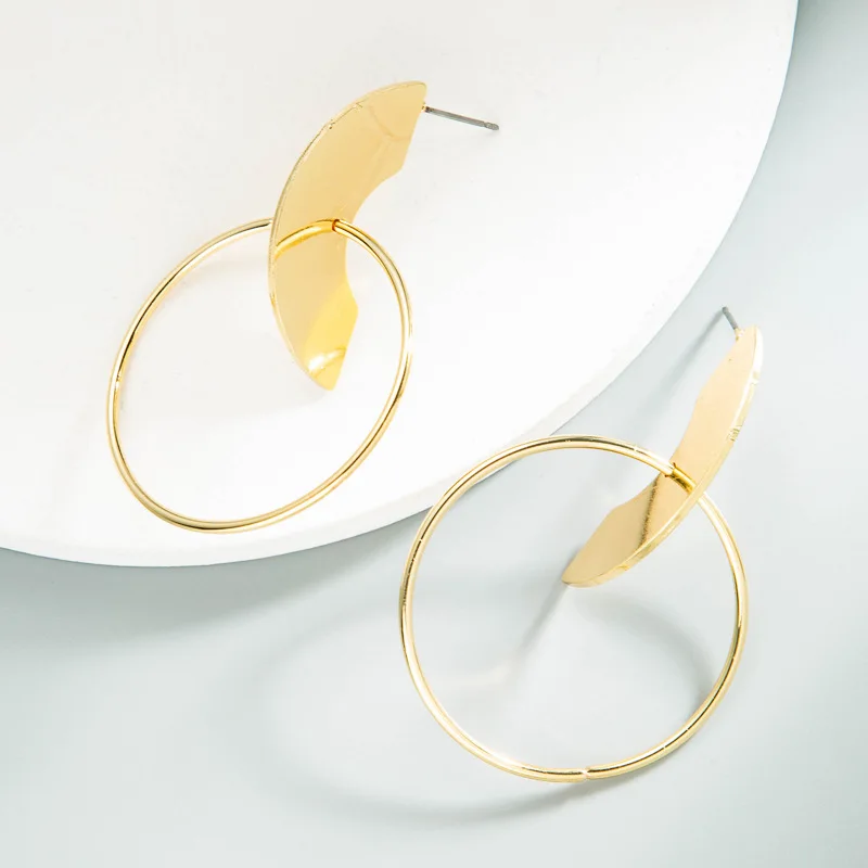 2021 new product personality irregular large circle earrings women's fashion hipster metal wind earrings earrings wholesale