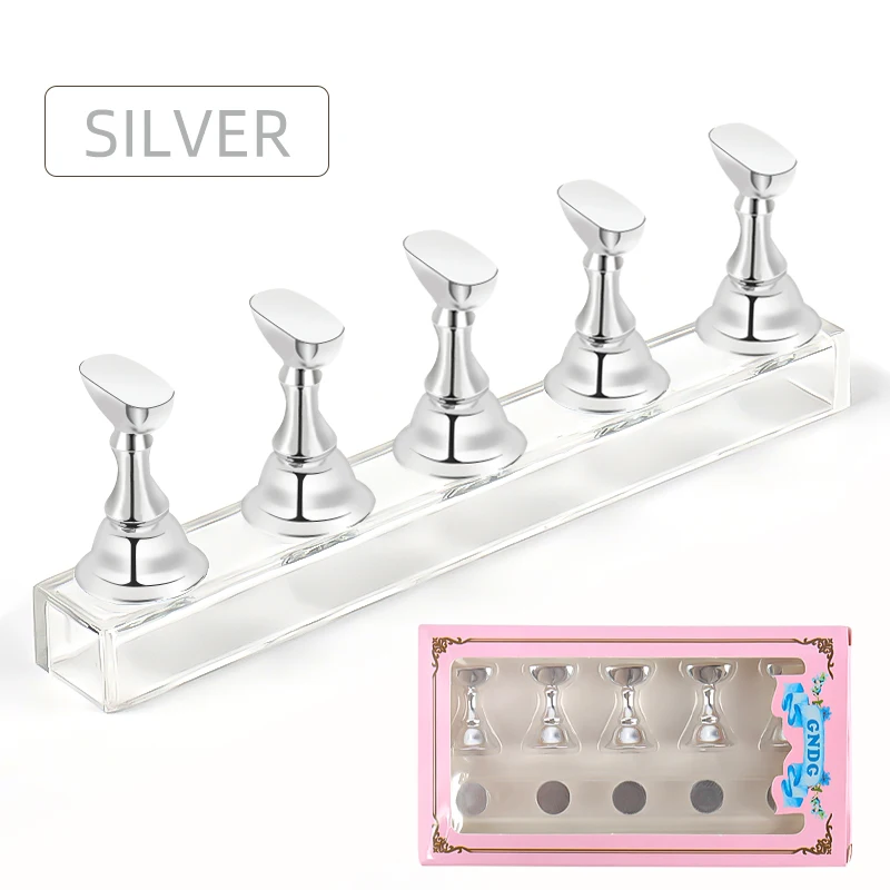 5 stücke Nagel Halter Falsche Nagel Spitze Praxis Stehen Kristall Basis Magnetische Halter Nail art Display Für Kunst Salon DIY & Praxis Werkzeuge