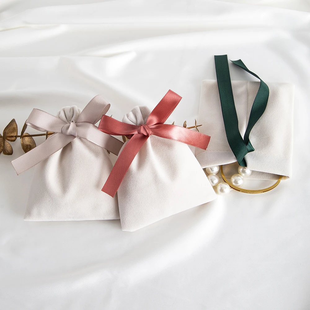 5 Stück beige Samtbeutel Schmuck Wildleder Geschenk 7x9cm 10x12cm 12x15cm 15x20cm Verpackung Hochzeit Gefälligkeiten Süßigkeiten Ohrringe Armband Beutel – Detail 6