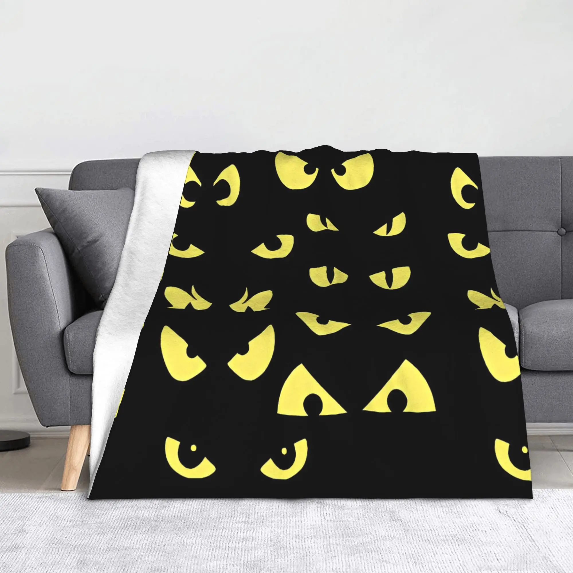 Spooky Monster Eyes Fabric Halloween Blanket Coral Fleece Plush Decoration   Multifunction Throw Blanket for Home Rug Piece