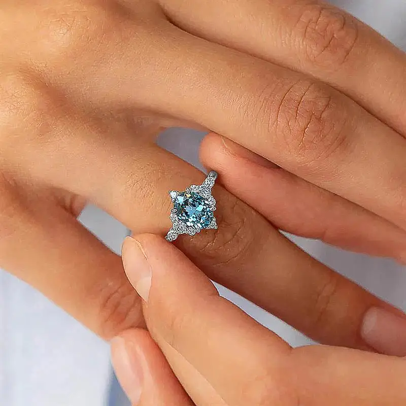 Huitan Eleganter Damenring für Hochzeit, Verlobung, luxuriös, mit hellblauem CZ-Stein, Party-Accessoires, zarter Damenschmuck, Geschenk – Detail 6