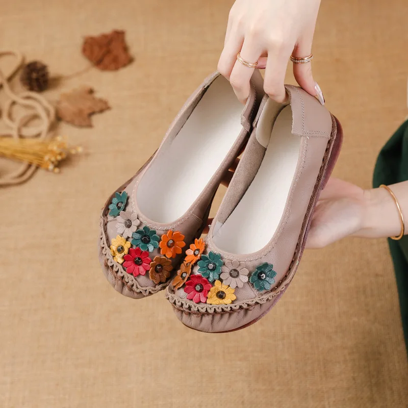 

High Quality Spring Summer Genuine Leather Flowers Women Flat Shoes Ladies Casual Soft Comfortable Shoes Women Handmade Slip-On