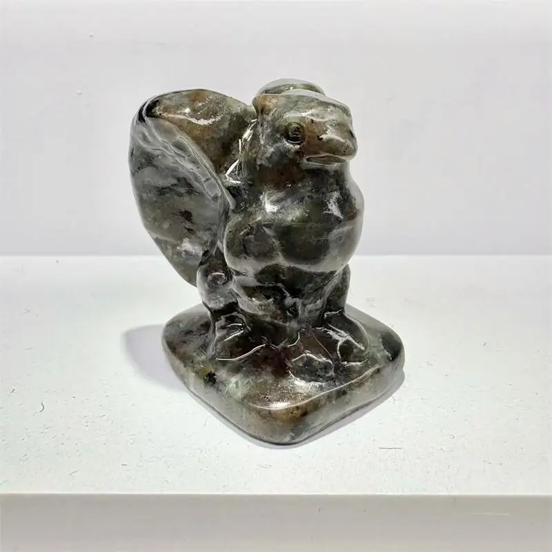 Natural Quartz Jade Stone Griffin Carving Craft Animal Gift Crafts Feng Shui Home Decoration Stone Statues 1PCS