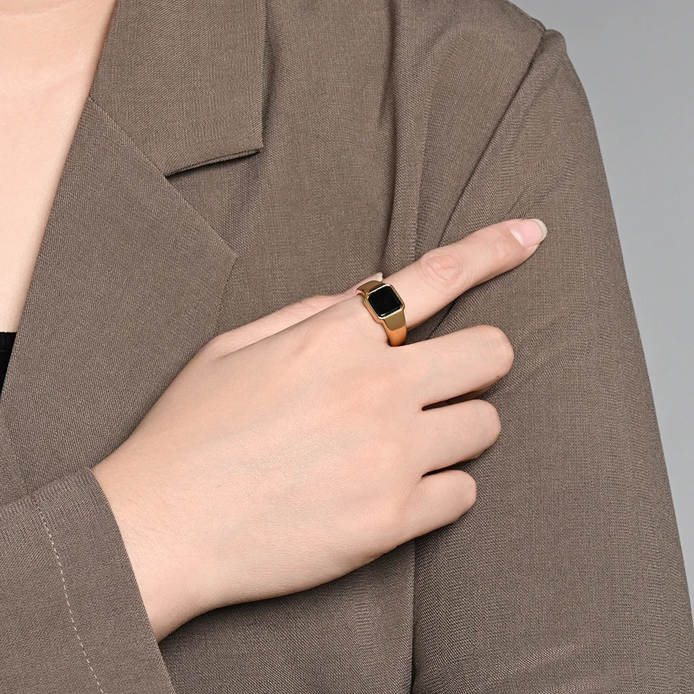 Luxuriöser geometrischer Ring mit schwarzem Edelstein im minimalistischen Stil aus Titanstahl für Damen, trendiger Schmuck, Weihnachtsgeschenk – Detail 4