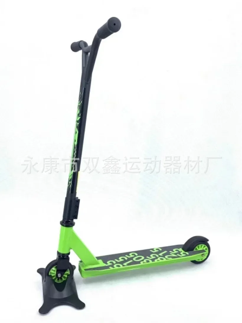 Children\'s adult scooter, two wheeled scooter, fancy sports stunt, extreme scooter, professional Scooter