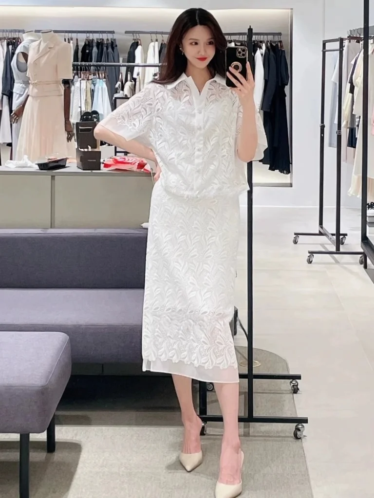 

Элегантный комплект в корейском стиле: рубашка с коротким рукавом и юбка с кружевной отделкой и цветочной вышивкой, летний модный наряд для женщин