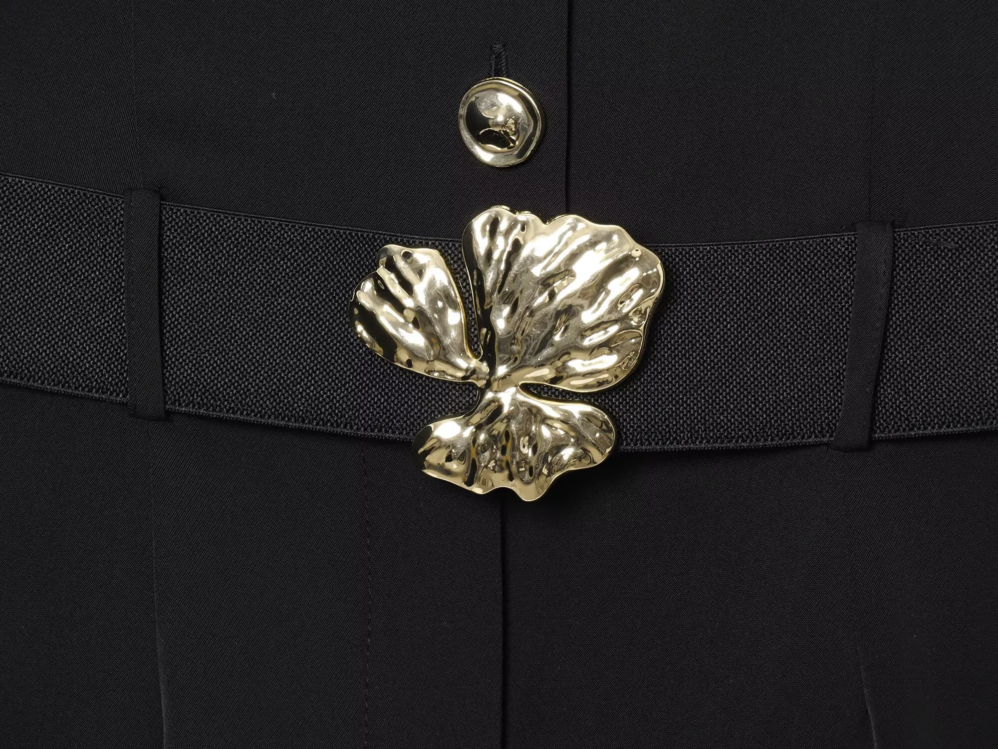 KONDALA Casual Estate Elegante Mini Body O-Collo Bottoni Telai Body Slim Senza Maniche Moda 2025 Chic Tuta Femminile