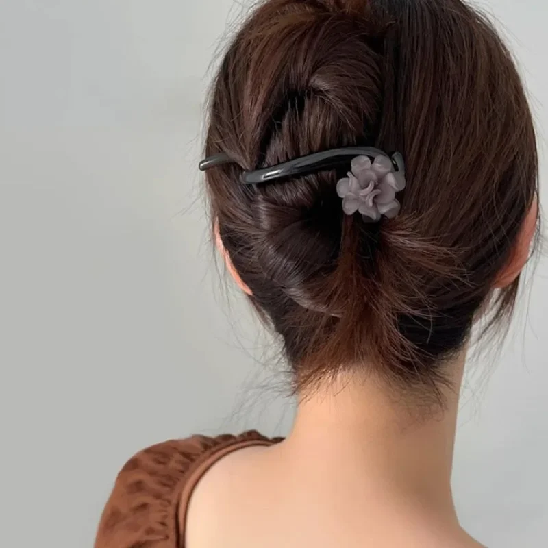 S Shape Flower Twist Hair Clips for Women Girls Simple Updo Barrettes Anti Slip Elegant Hair Gripper Clip Girls Hair Accessories