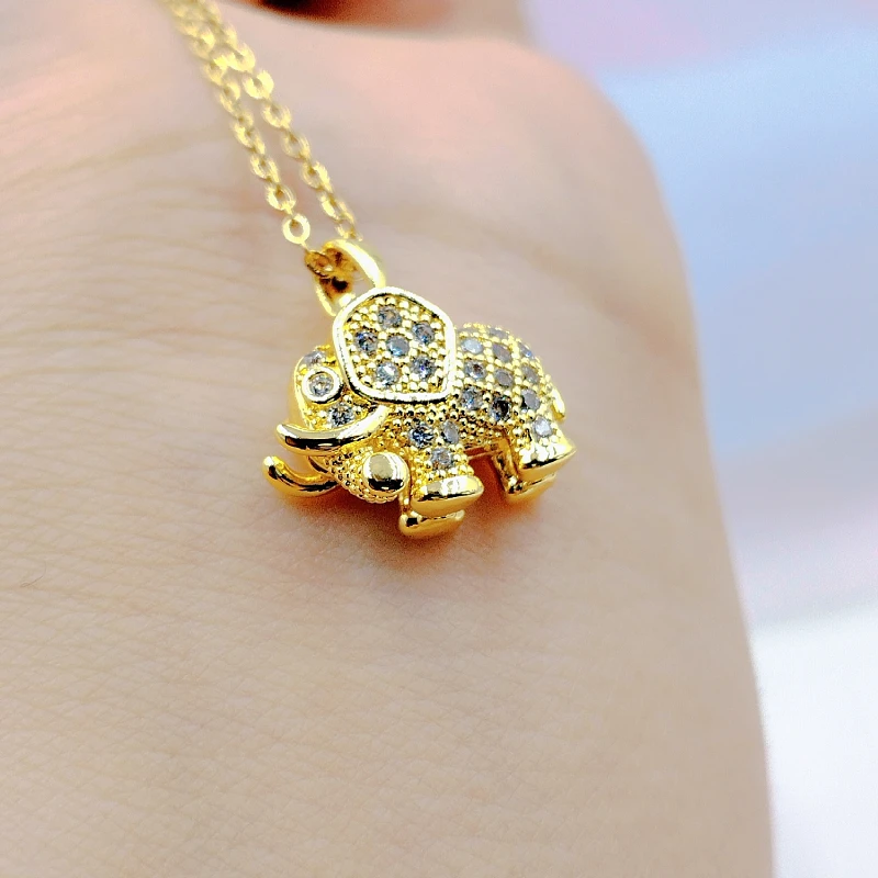 Fashion Light Luxury Micro-inlaid Three-dimensional Elephant Necklace Classic Auspicious Animal All-match Clavicle Chain