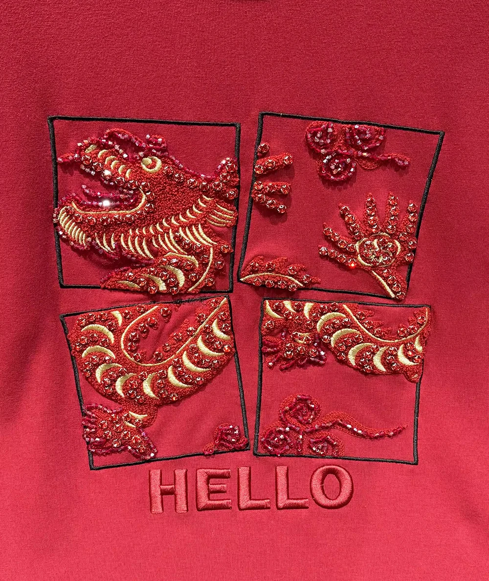 Rotes T-Shirt für den Vorfrühling, hochwertiges, 95 % Baumwolle besticktes Diamond Dragon Brushed, lässiges Kurzarm-T-Shirt für Damen