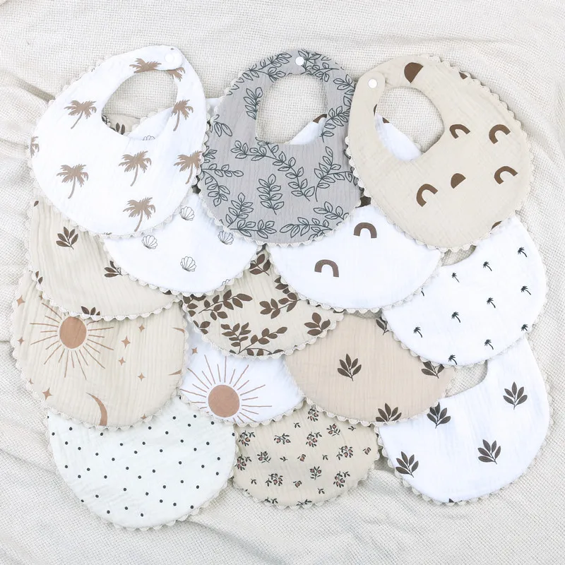 New Design Korean Cotton Gauze Baby Bibs Lace Floral Newborns Baby Feeding Saliva Towel Burp Cloth Scarf Infant Baby Accessories