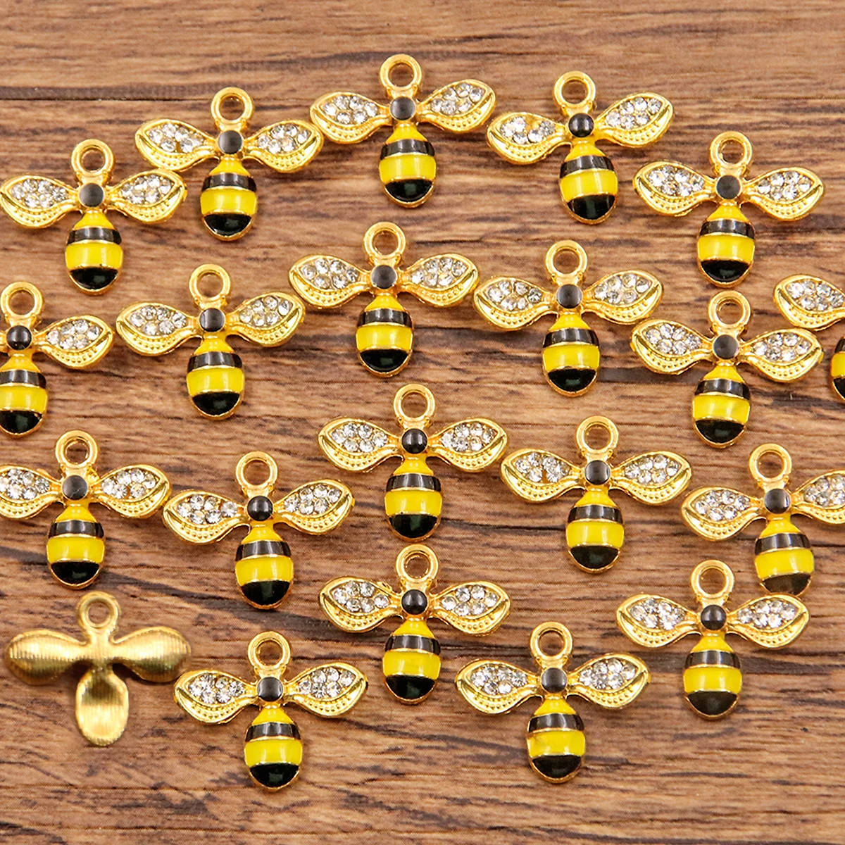 10Pcs 14x17MM Alloy Metal Drop Oil Simulation Honeybee Charm Animal Pendant For Enamel DIY Bracelet Necklace Jewelry Making