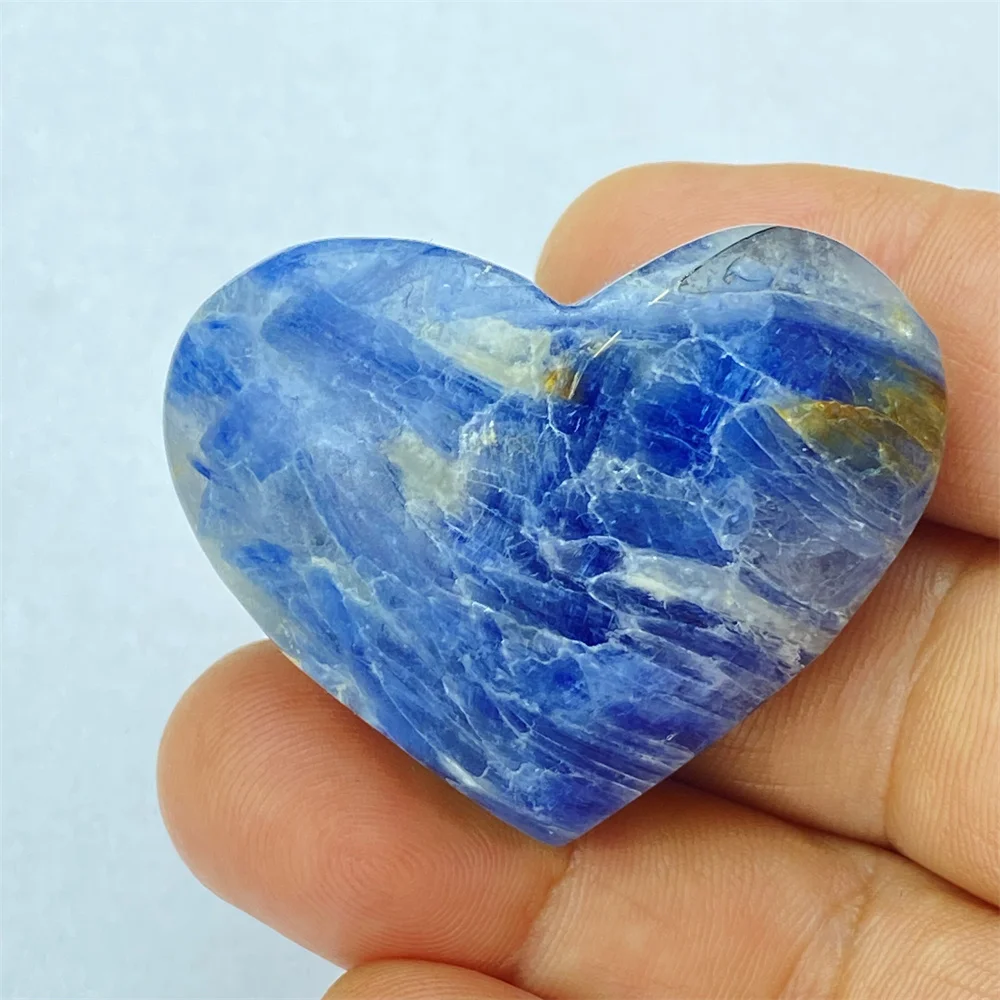 Natural Beautiful Blue Kyanite Pure Hand-carved Heart Shape  Meditation Spirit  Symbol Of Love  Home Decoration Ornaments  Gifts