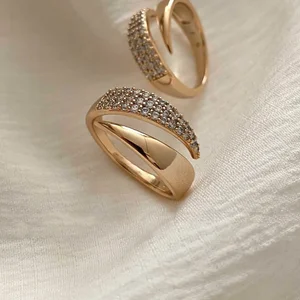2024 NWE Acero inoxidable ANILLAS DE GOLD SOLLE SOLLE PARA MUJER Piedra natural con incrustaciones en el anillo de textura de metal hueco joyas modernas 10 Mejores ventas Mujer de ring Pinky - №10