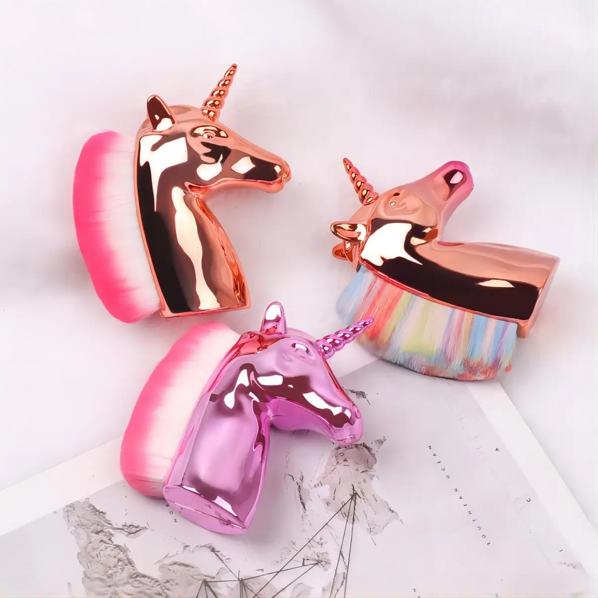 Cepillo para polvo de uñas de unicornio, accesorios coloridos para quitar el polvo de manicura, cepillo para polvo de maquillaje, accesorios de herramientas de maquillaje de belleza