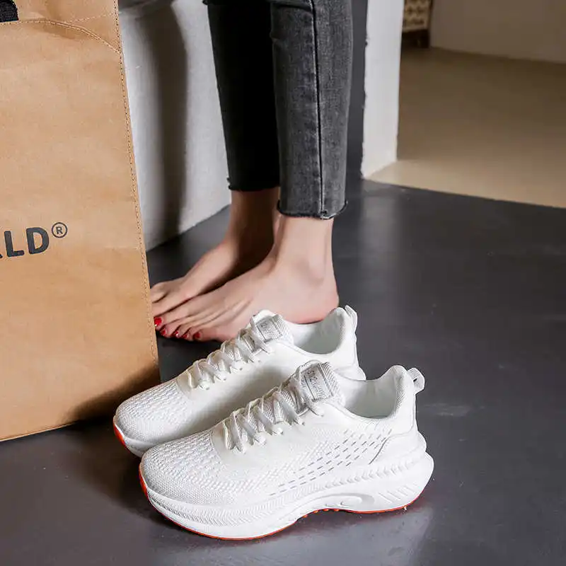 

Обычные кожаные роскошные женские модельные кроссовки на толстом каблуке, женские белые туфли 43, женские спортивные классические повседневные туфли на каблуке