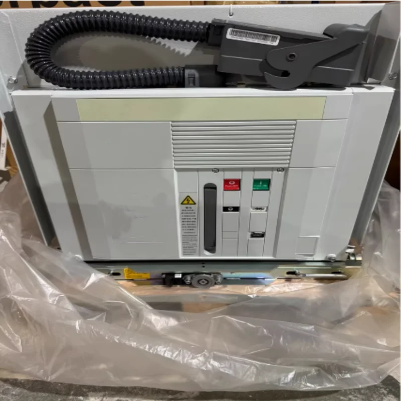 Brand New Original Vacuum Circuit Breaker  VD4/P 12.06.32 P210 (HE) 220NST