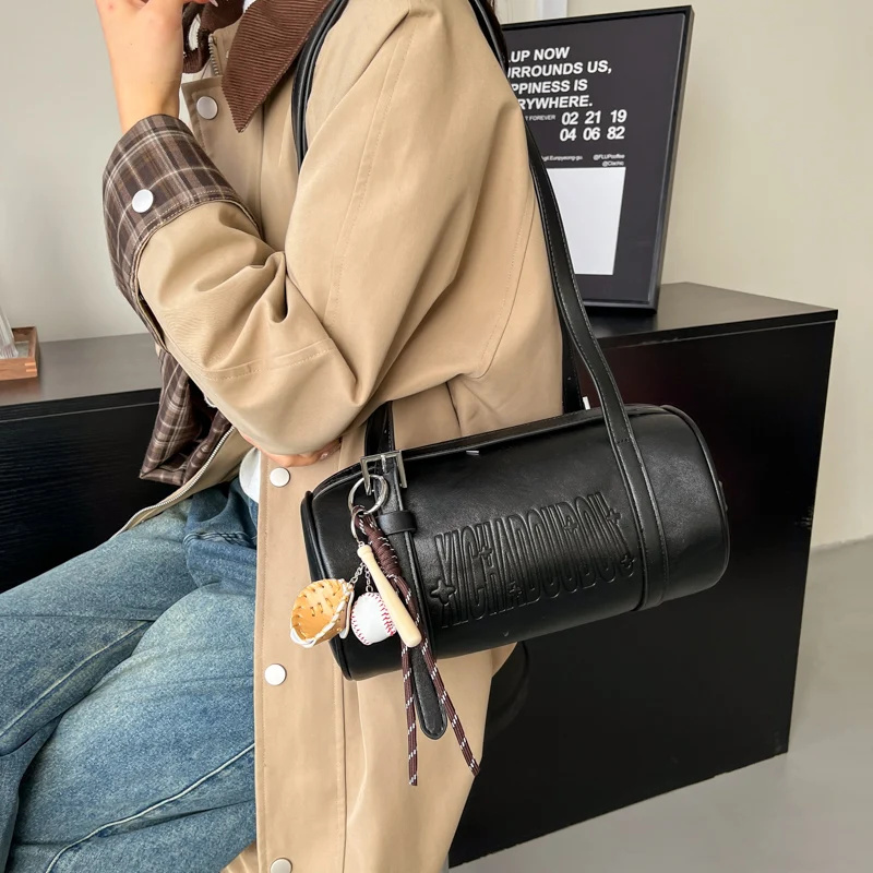 Multifunctional Cylinder Shaped Shoulder Bags For Women 2024 Winter Latest Designer Handbags Luxury Cross Body Bag With Pendant