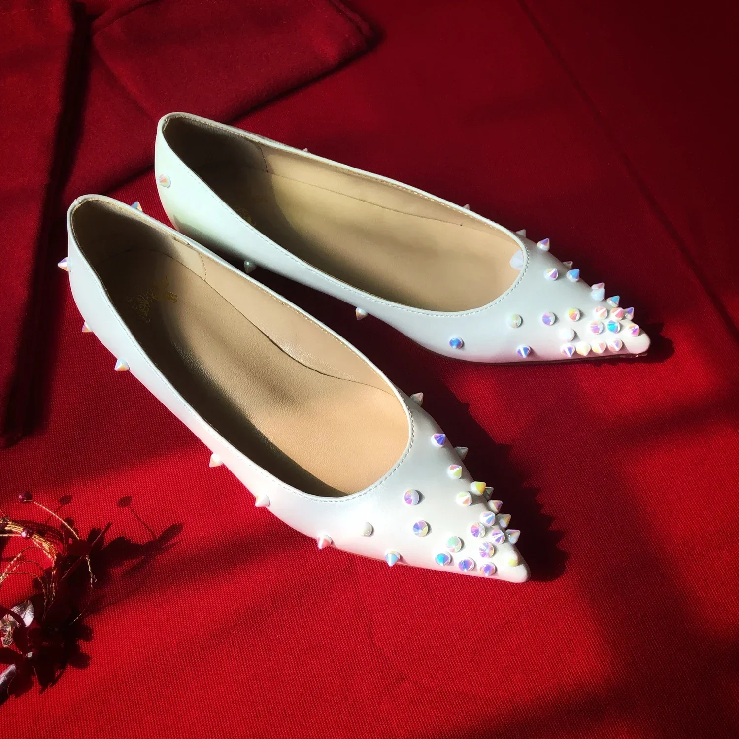 Summer white pointed high rise women's shoes with colorful rivets, flat bottom, shallow mouth, versatile single shoes