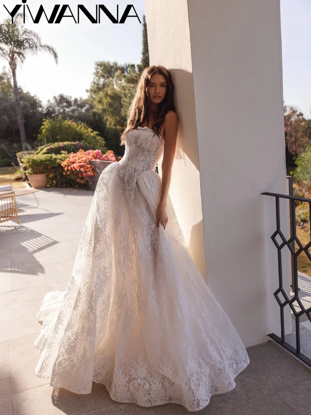 

2026 New Stunning Floral Lace Wedding Dress Dreamy Strapless A-line Long Bridal Gown Customized Sleeveless Dresses For Bride