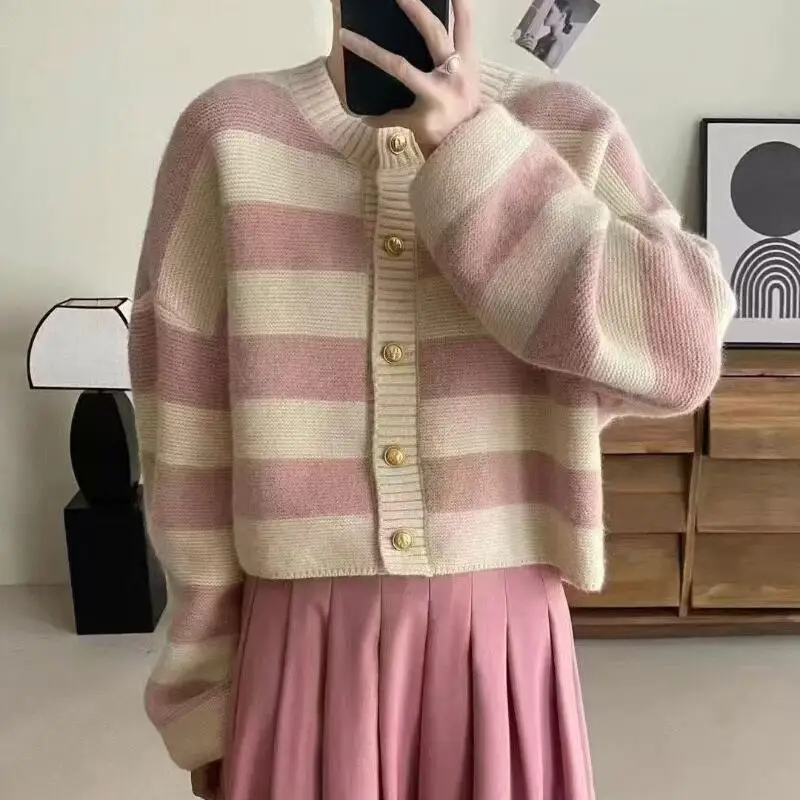 

Kawaii Fashion Casual Striped Knit Cardigan Women Winter Short Sweater Coat Cozy Warm Casual Wear Stylish Crew Neck Sweater