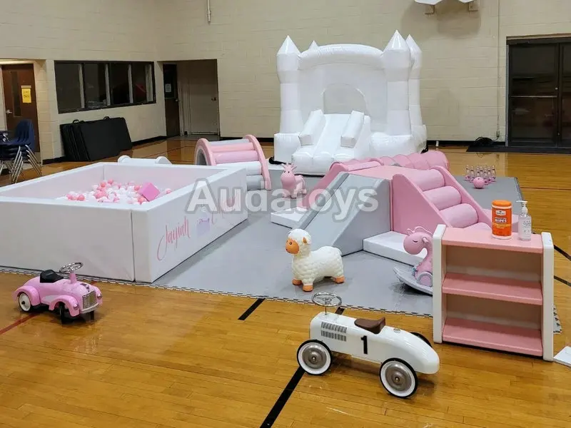 Indoor Soft Play Party Equipment For Kids Mobile Pink White Playground Shopping Mall Parties Rental Friendly 1 Year