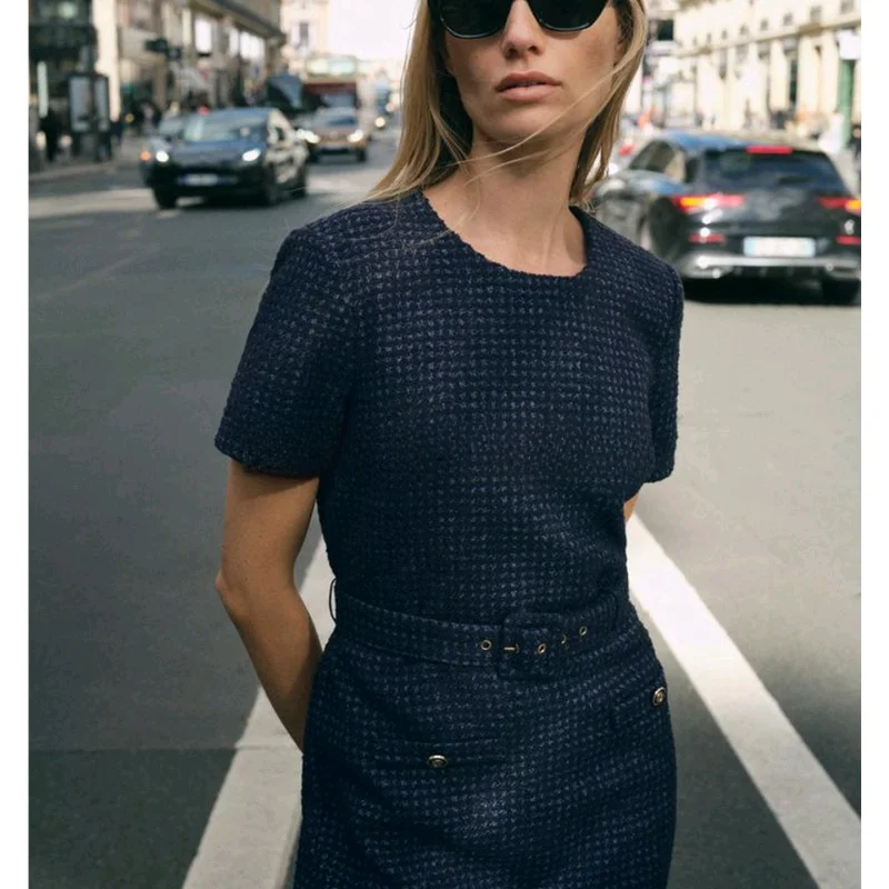 겨울 여성용 스트레이트 튜브 드레스 벨트 포함 라운드 넥 오르트 스웨이드 구조 감각적인 요정 스커트 폴리에스터 섬유 출퇴근용