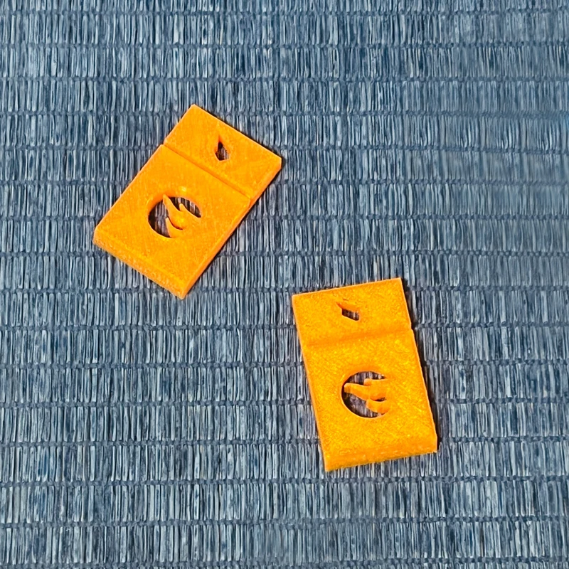 

2PCS Car Model Showcase Board Card Orange Display Rack Fixed Support Tools DIY Accessories for Hotwheels Hot Wheels Vehicles