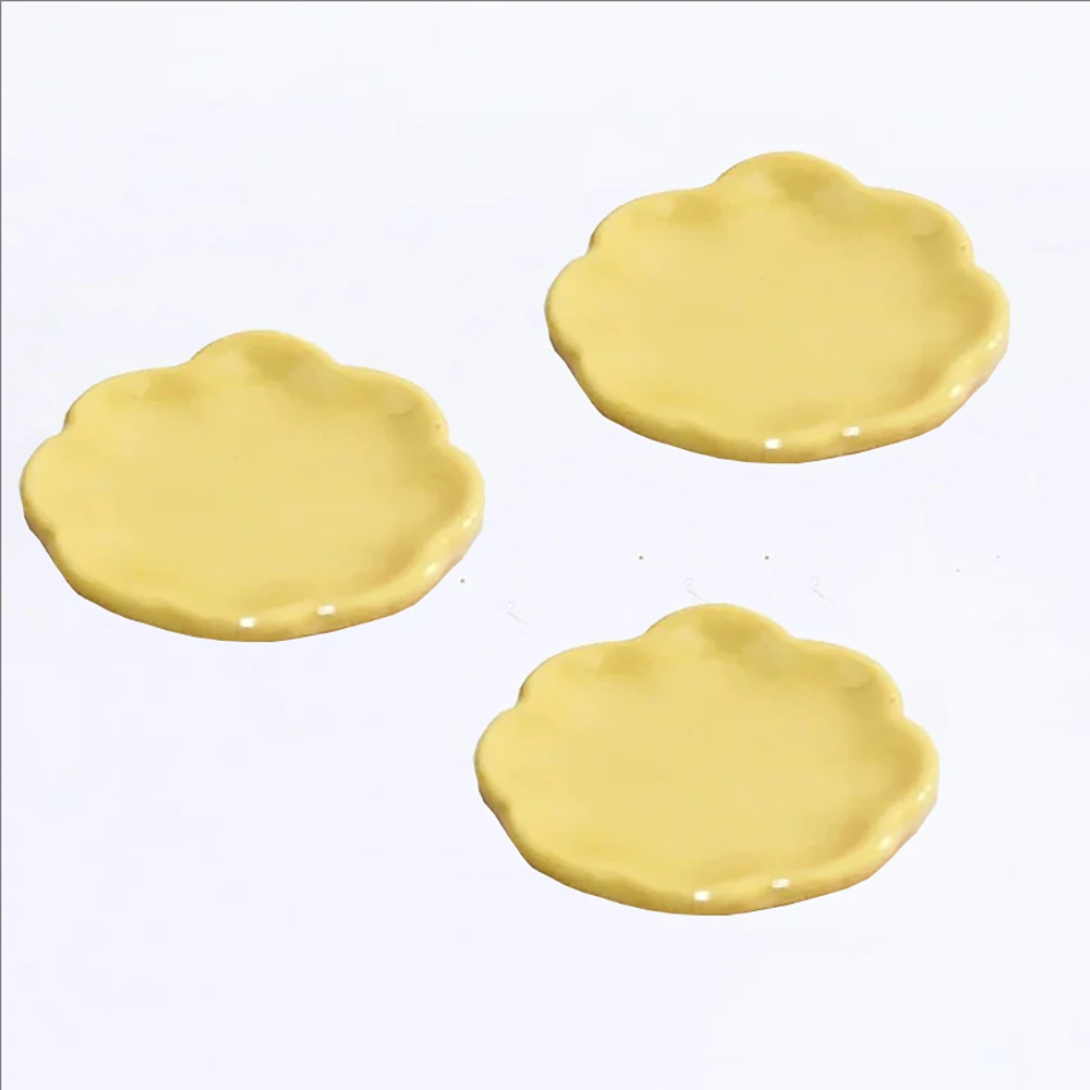 3Pcs 1/12 Dollhouse Accessories Miniature Flower Shape Dinner Plate Mini Dessert Snack Tray Toy for Doll House Decoration ob11