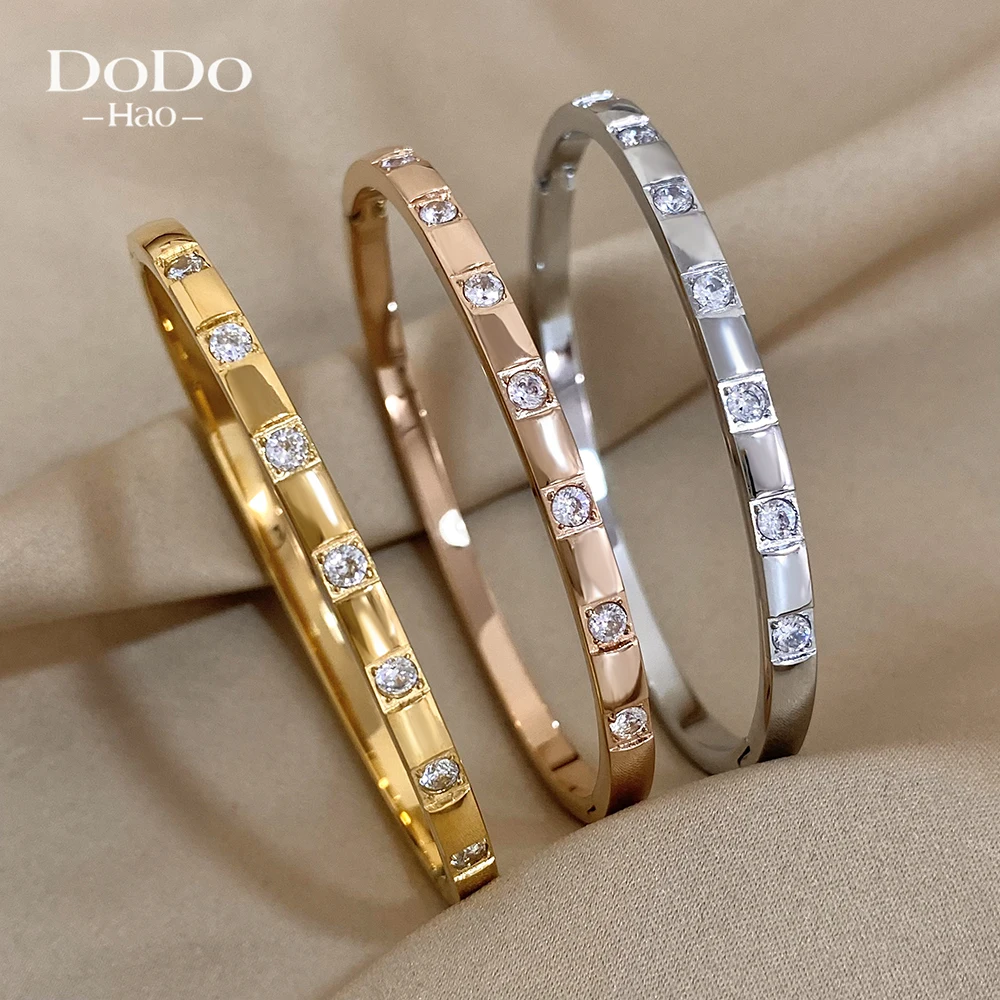 

DODOHAO 1PC Luxury Simple Square Rhienstone Inlaid Stainless Steel Thin Bangles Bracelets for Women Fashion Gold Color Bracelet