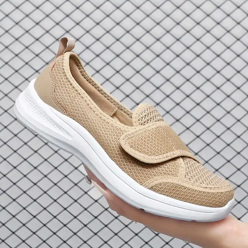 

Round Toe Mid Woman's Shoes Ladies Summer Basketball Boot Due To Black Red Shoes Sneakers Sports Tenys Maker China Hit