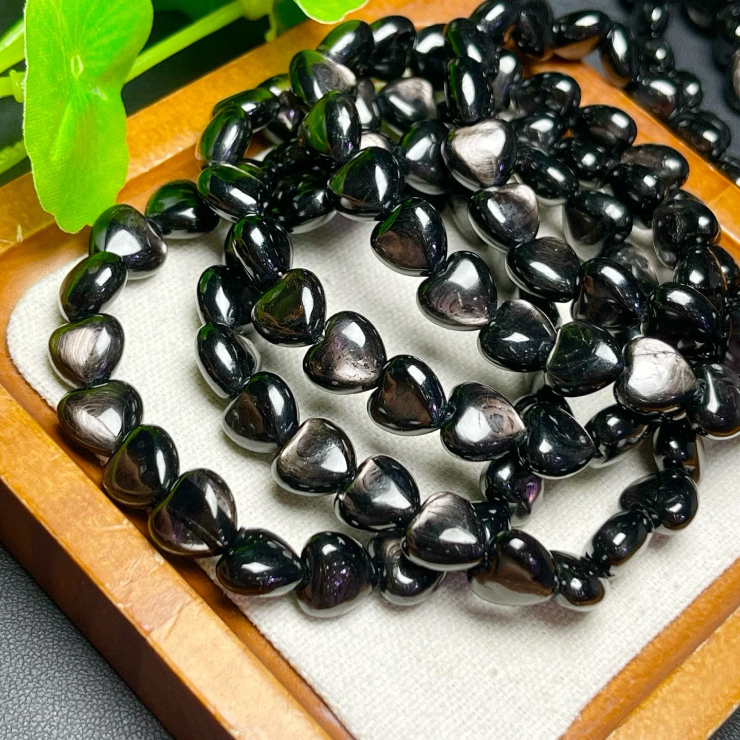 

1 шт. натуральный гиперстоген браслет в форме сердца 10 мм бусины в форме сердца Рейки целебный камень модные ювелирные изделия подарок для женщин и мужчин