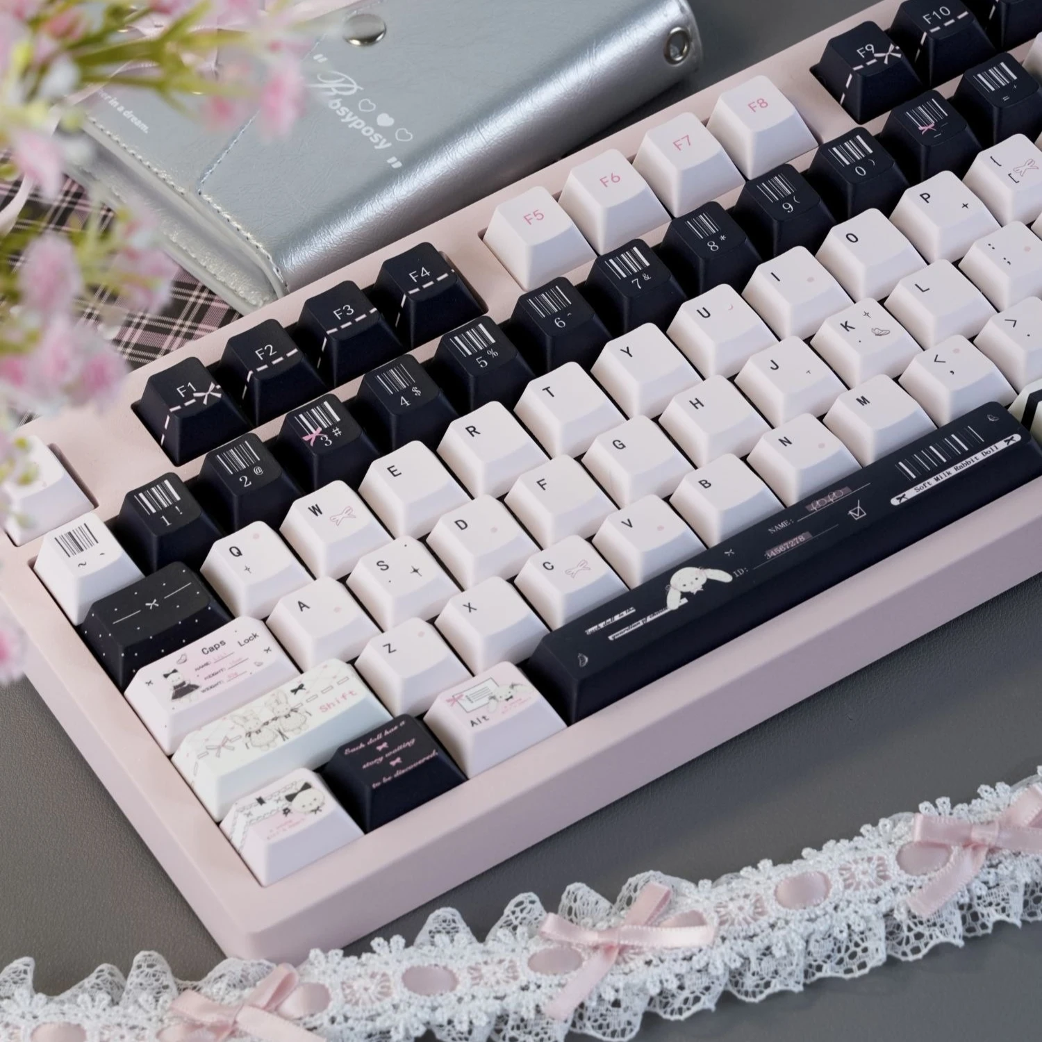 Cute Bunny Keycap Set Cherry Profile PBT Keycaps 139 Keys for 64/68/75/80/98/104/108 Key Layouts MX Switch Mechanical Keyboard